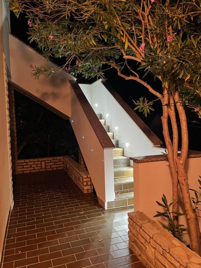 Appartamento House Susec Povljana Esterno foto