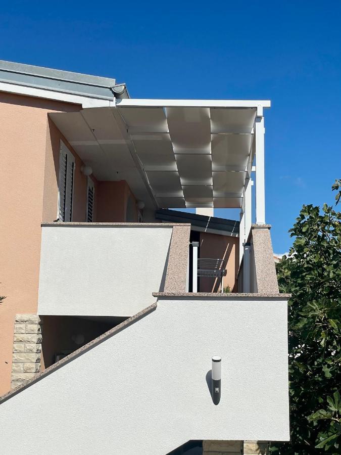 Appartamento House Susec Povljana Esterno foto