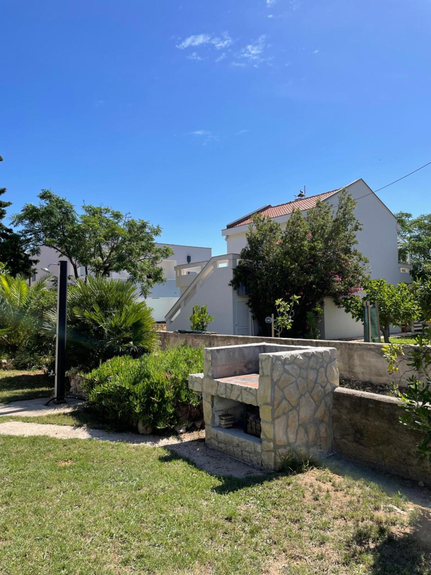 Appartamento House Susec Povljana Esterno foto